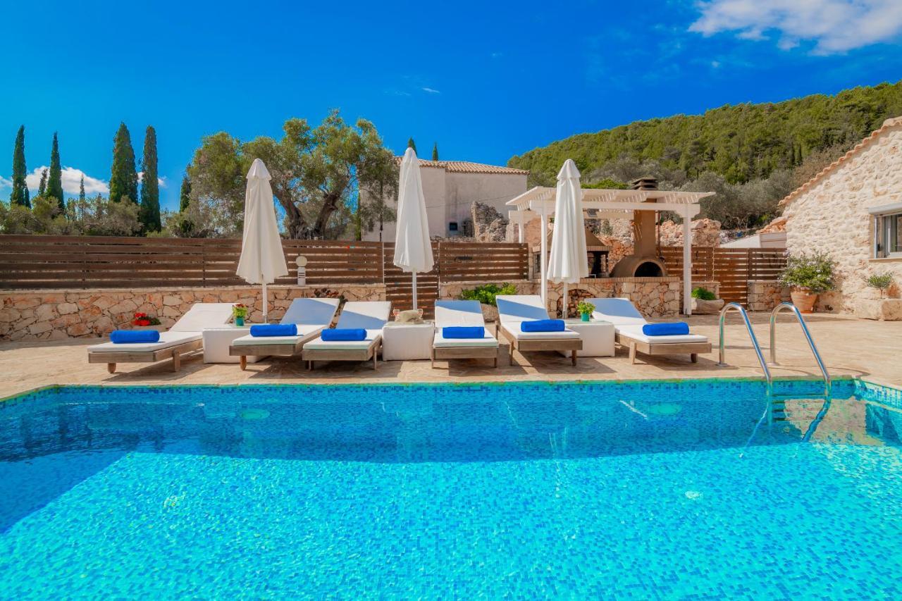 Villa Daniela - Private Pool And Serene Location, By Zantewize Korithion Luaran gambar